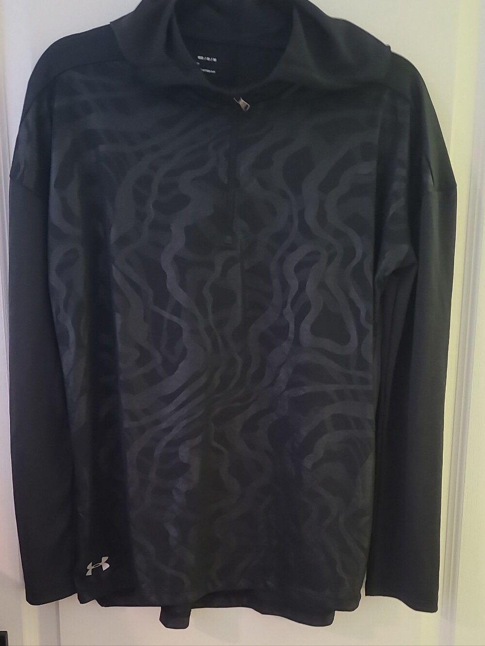 Mens Under Armour Black & Charcoal Hooded Performance Pullover New.